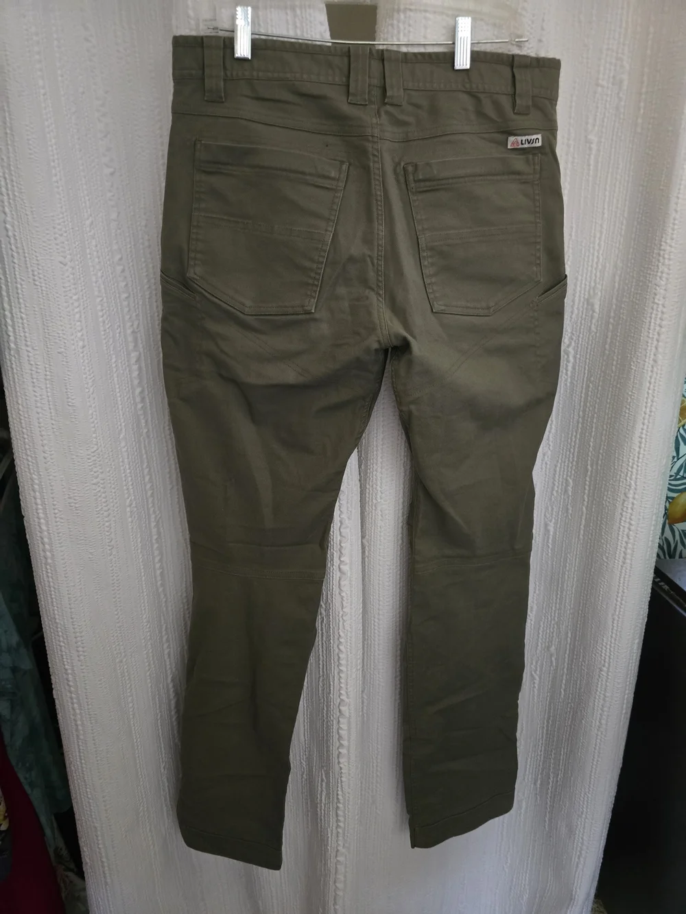 Livsn mens designs